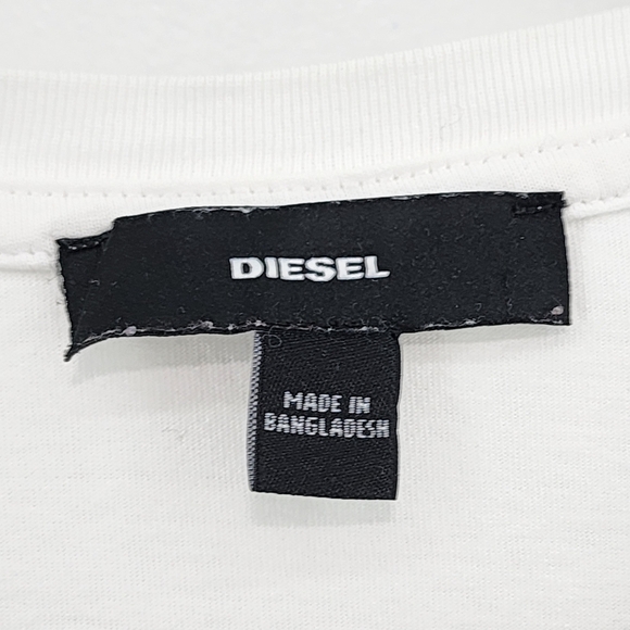 Diesel Women's100% Cotton Round Neck Short Sleeve Graphic Print Tee - Picture 6 of 8